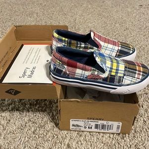 Brand new, Toddler Sperry striper II on Madras (Size 9 M)